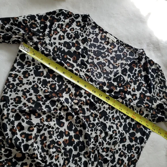 Blousy leopard print top - Picture 5 of 8